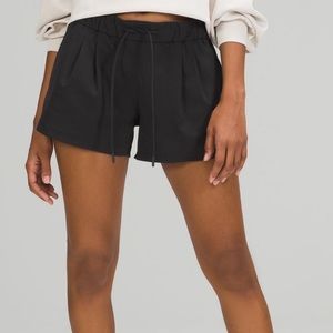 Lululemon Stroll at Sundown Shorts